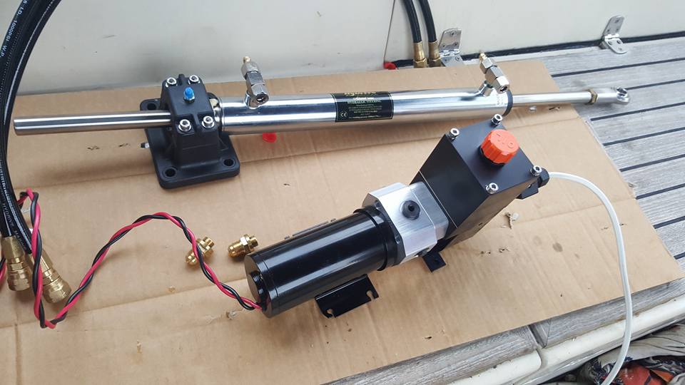 Autopilot drive and hydraulic ram laid out for fitting